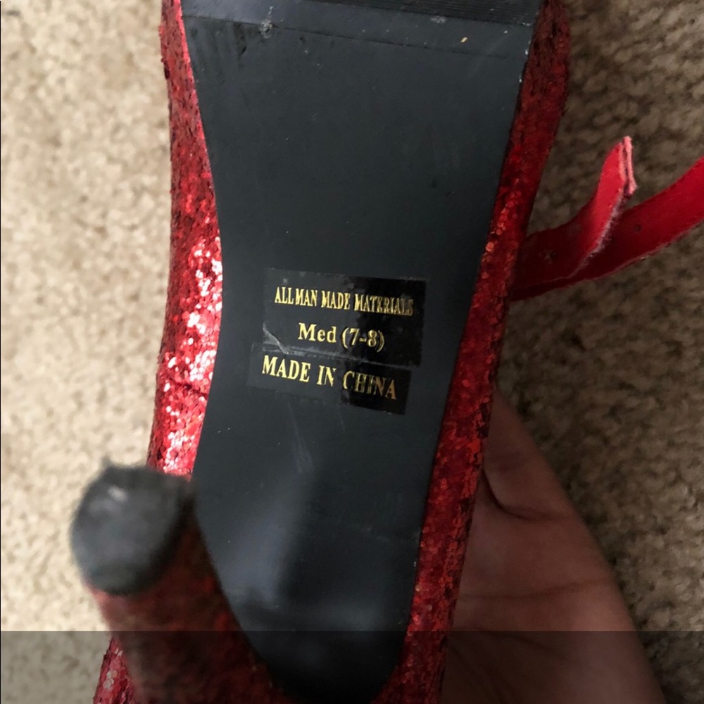 Red sequence heels - Picture 4 of 4